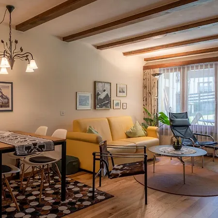 Gretas Home-city Center Studio